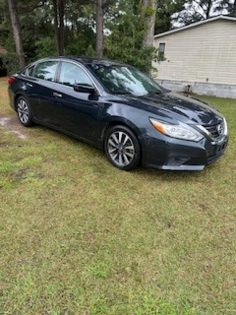 2017 Nissan Altima SV